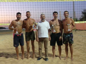 Οι νικητές του SYNKA Beach Volley Tournament 2019 - Κόλα / Γιαννόπουλος στο Golden Ανδρών , Αντιμισιάρη / Ρηγάκου στο Golden Γυναικών , και Φιλλίπου / Φιλοκώστας στο Silver Ανδρών. 3