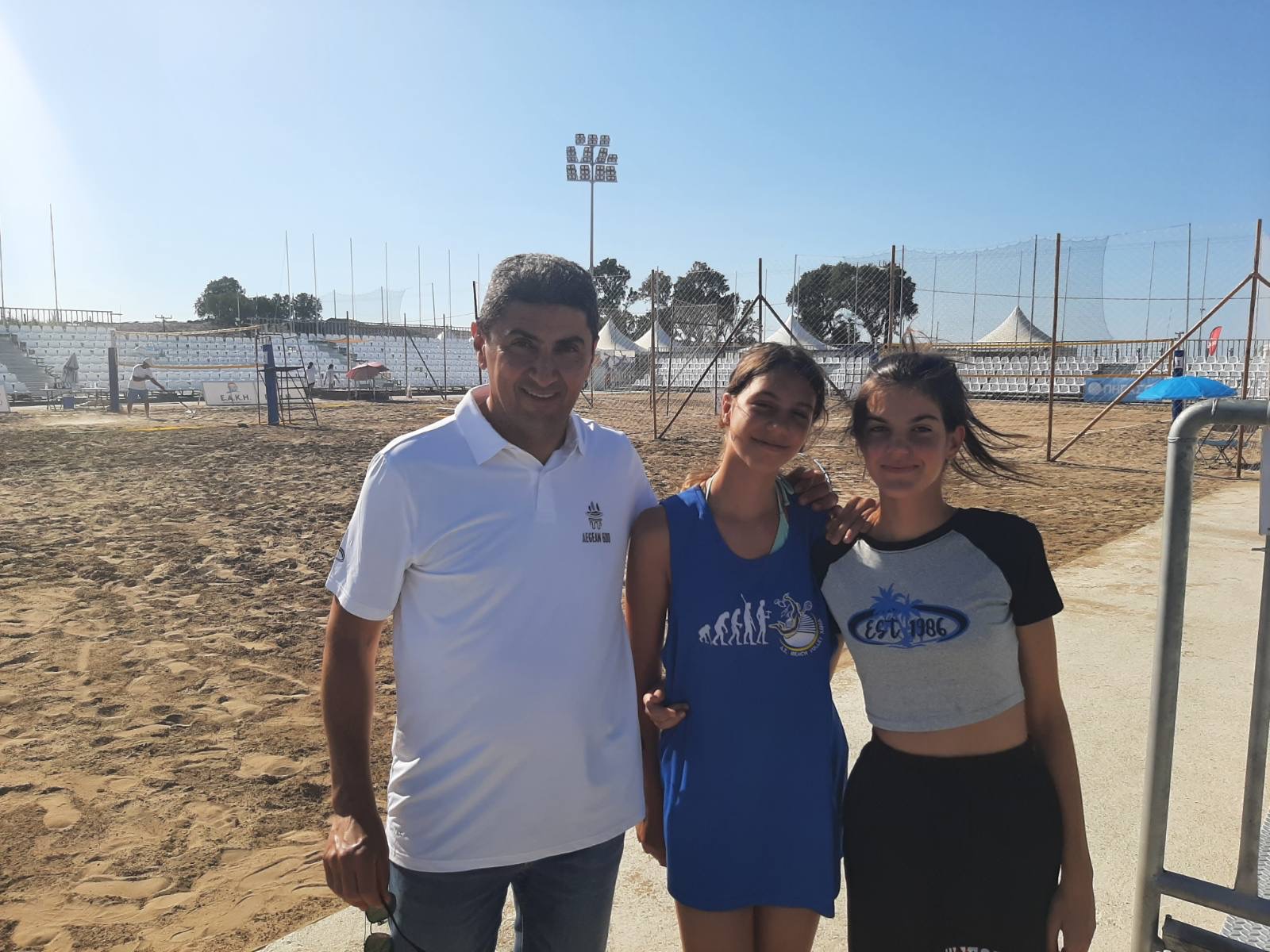 Παρόν στο Φεστιβάλ μπιτς βόλεϊ στο Karteros Beach Sports Center 1